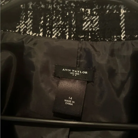 Ann Taylor Women’s Black and White Houndstooth Jacket Size 14 - Picture 4 of 5